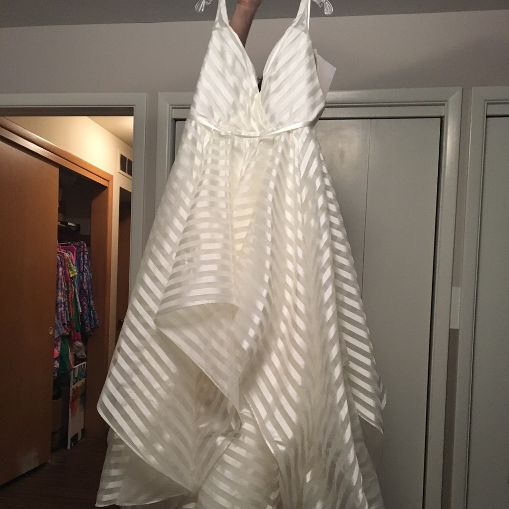 Hailey Paige Decklyn NWT